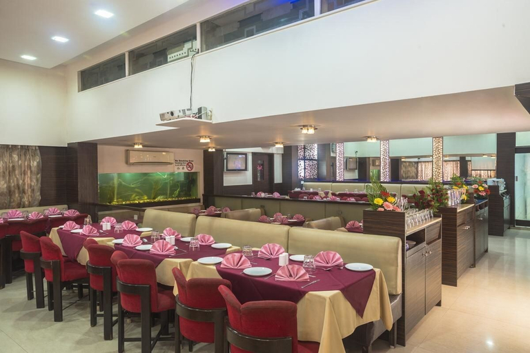 Food & Drinks 4, Yogi Broadway, Mumbai Suburban