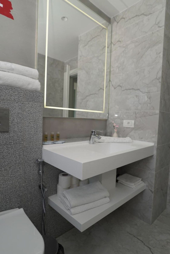 Bathroom 3, Vila Europa
