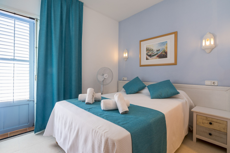 Bedroom 4, Hostal Ferrer, Baleares