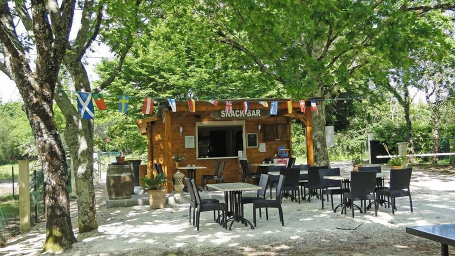 Food & Drinks 4, Camping Le Chene Du Lac, Gironde