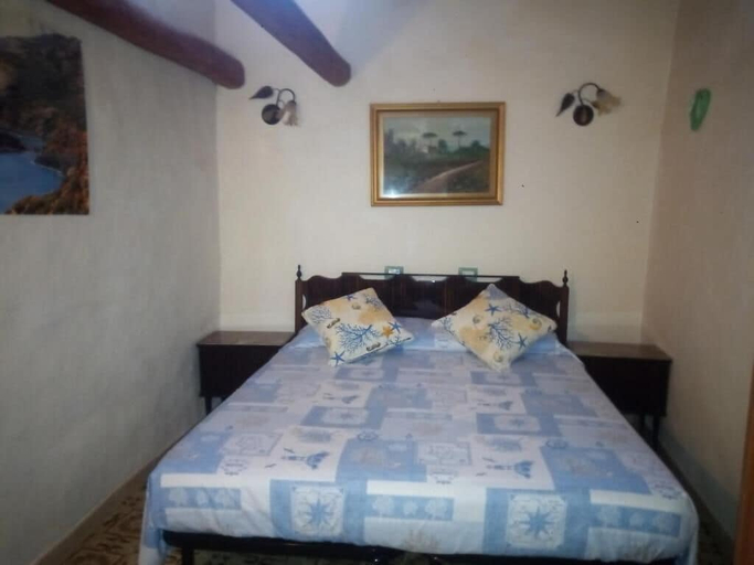 Bedroom 4, Sardinia International House, Oristano