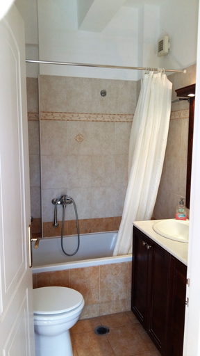 Bathroom 3, Philippos Hotel Apartments, Ionian Islands