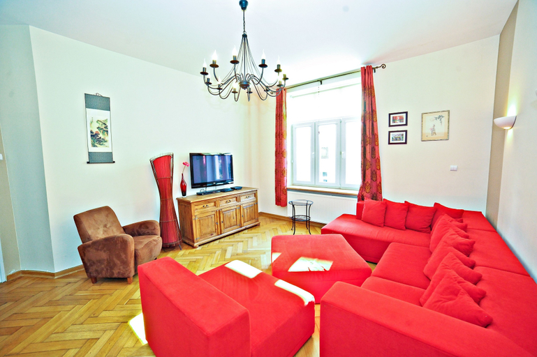 Others 4, Grand Apartments, Sopot