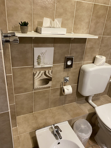 Bathroom 5, Hotel Cascade, Düsseldorf