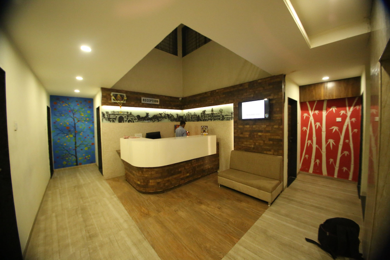 Others 5, Hotel Madhuri Executive, Kolhapur