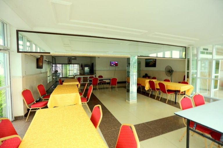 Food & Drinks, Vagosh Hotel & Resorts, Chanchaga