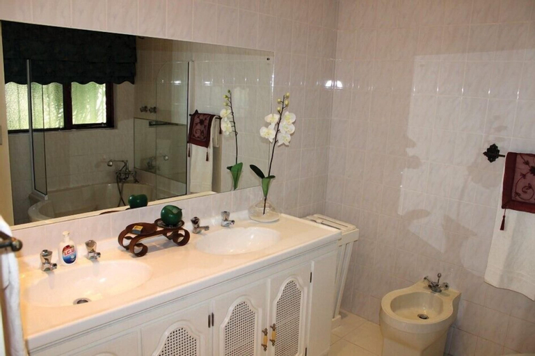 Bedroom 4, The Guest House Pongola, Zululand
