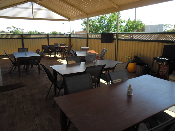 Food & Drinks 4, Coolgardie GoldRush Motels, Coolgardie