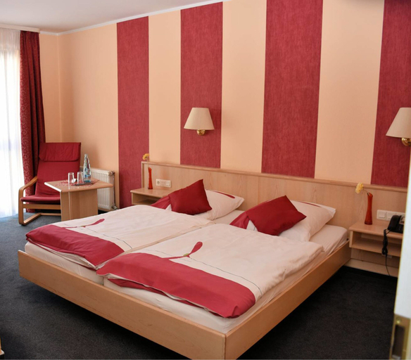 Bedroom 4, Hotel Restaurant Alt Wehlheiden, Kassel