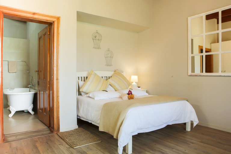 Bedroom 2, Skilpadvlei Wine Farm, Cape Winelands