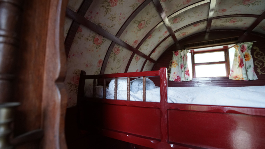 Bedroom 2, Jura @ Westcote Glamping, Scottish Borders