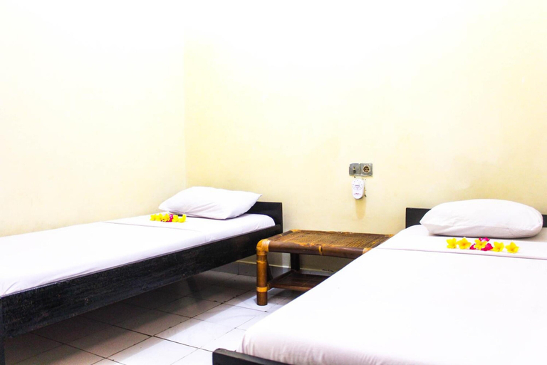 Bedroom 2, Bali Manik Beach Inn, Badung