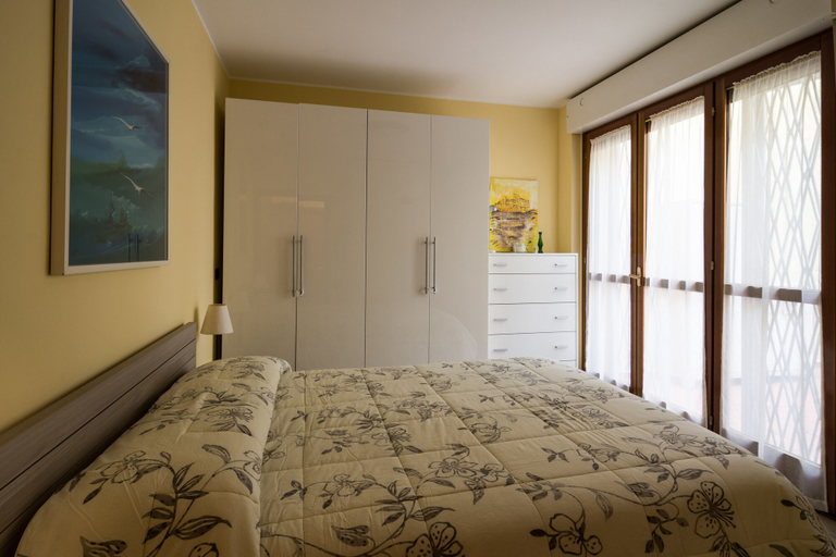 Bedroom 3, Cozy Penthouse Holiday House, Milano