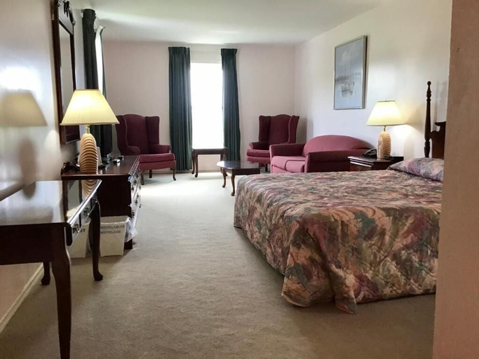 Bedroom 3, Rollo Bay Inn, Kings