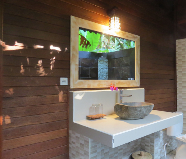 Bathroom 4, Pondok Lembongan, Klungkung