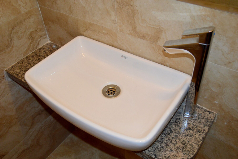 Bathroom 4, Baga Retreat, North Goa