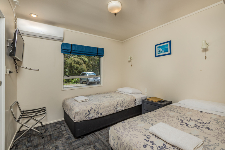 Bedroom 3, Riverside Lodge Paihia, Far North