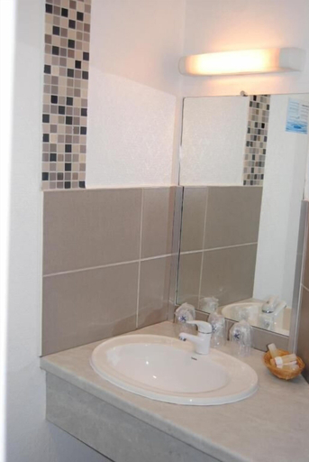Bathroom 4, Le Sud Hotel, Hérault