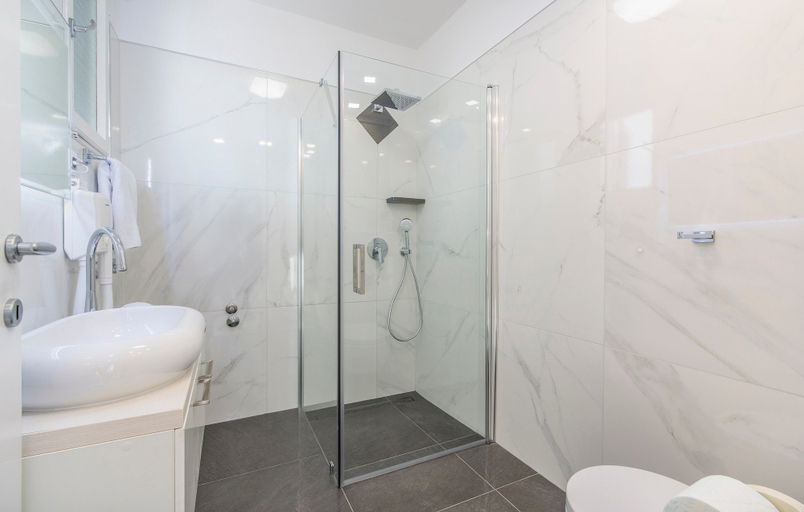 Bathroom 5, Felix Residence, Poreč