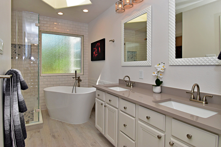 Bathroom 4, Dreamy Dripping Springs, Hays