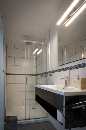 Bathroom 2, Zur Krone, Altötting