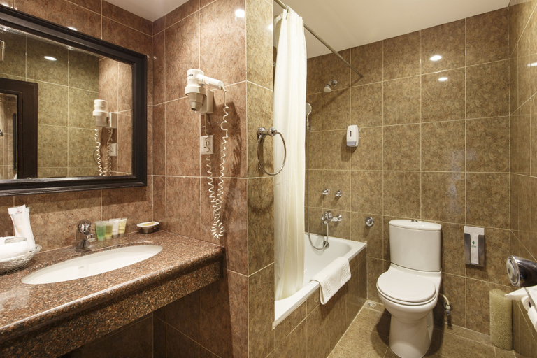 Bathroom 4, Shanker, Bagmati