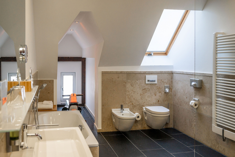 Bathroom 3, Qube Hotel Bergheim, Heidelberg