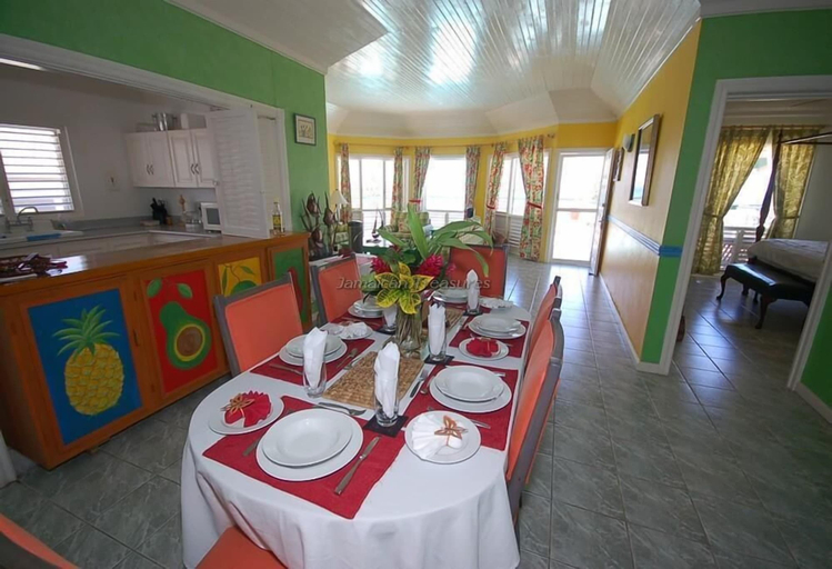 Food & Drinks 4, Sol Mar, Silver Sands 3BR