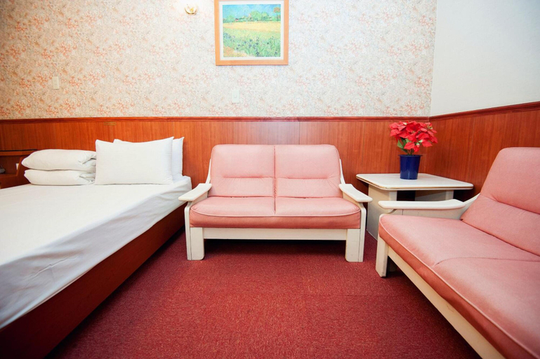 Bedroom 3, New May Flower Hotel, Taipei City