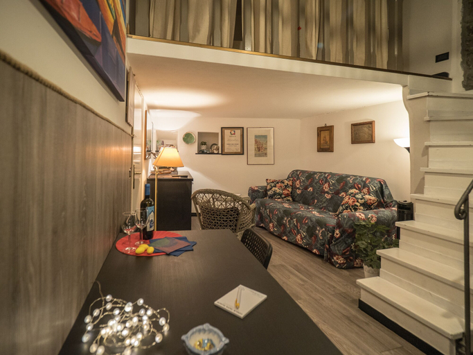 Bedroom 5, Petrella's Point Studio with AC, La Spezia