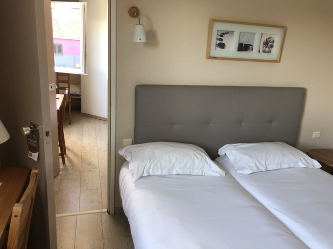 Bedroom 3, Le Sud Hotel, Hérault