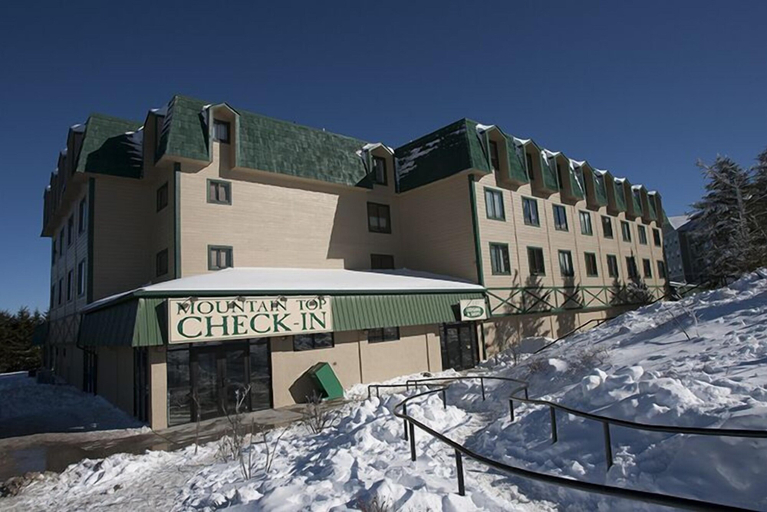 Exterior & Views 1, Top of the World, Pocahontas