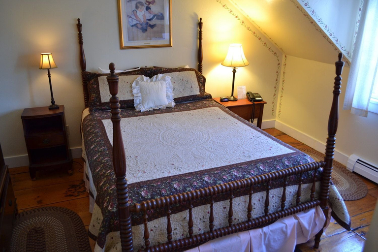 Bedroom 3, Dowds Country Inn, Grafton