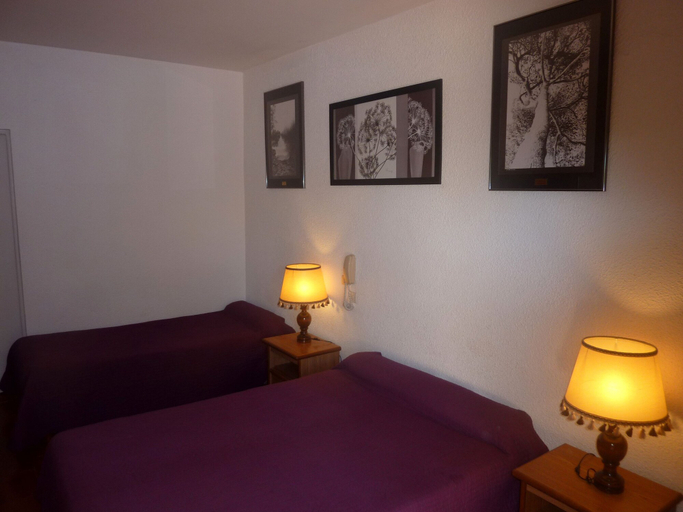 Bedroom 2, Longo Maï, Bouches-du-Rhône