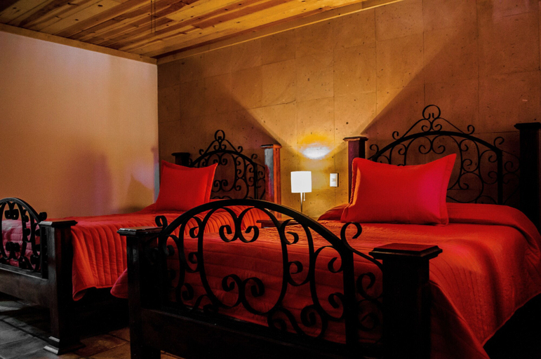 Bedroom 3, Hotel Cascada Inn, Bocoyna