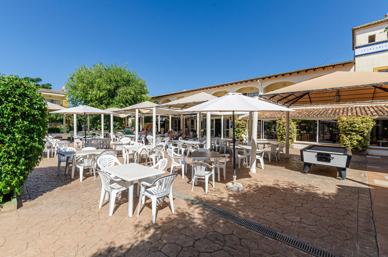 Food & Drinks 5, Mariner Club Apartments, Baleares