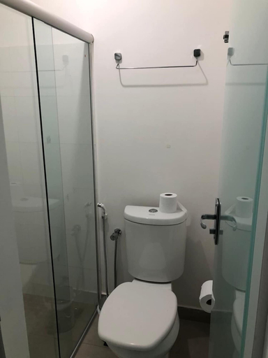 Bathroom 5, Escarpas Eco Village, Capitólio