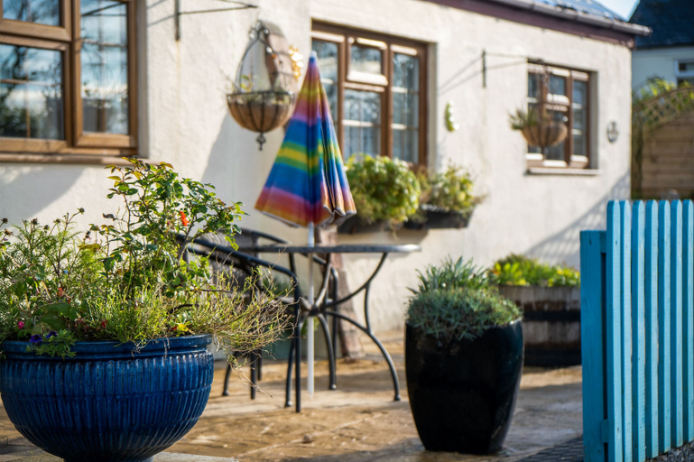 Exterior & Views 2, Lilac Cottage - 1 Bed Cottage - Amroth, Pembrokeshire