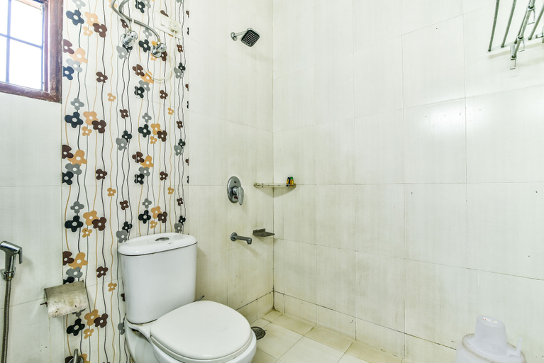 Bathroom 5, FAB Residency, Gurgaon