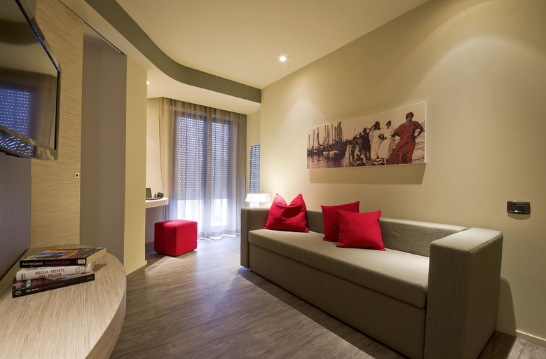 Bedroom 4, Hotel Italia, Rimini