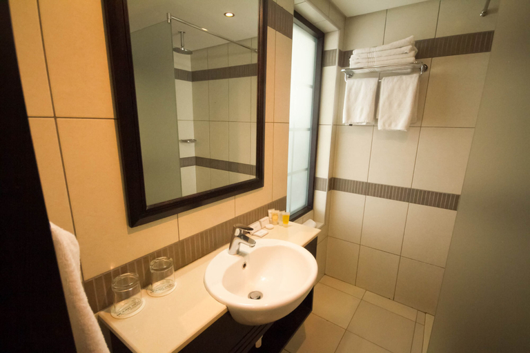 Bathroom 5, Mount Meru Hotel, Arusha Urban