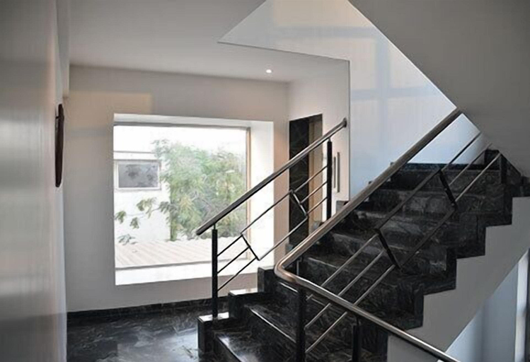 Others, Hotel South Coast, Thane