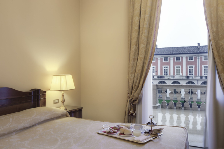 Bedroom 2, Villa Fenaroli Palace Hotel, Brescia