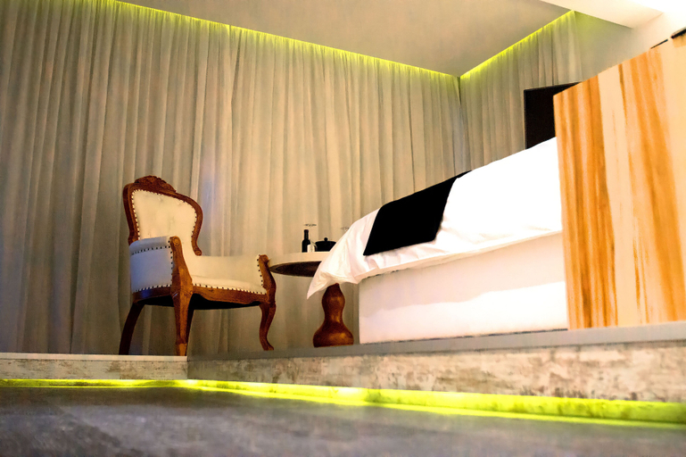 Bedroom 3, The Ciao Stelio Deluxe Hotel - Adults Only, Larnaca