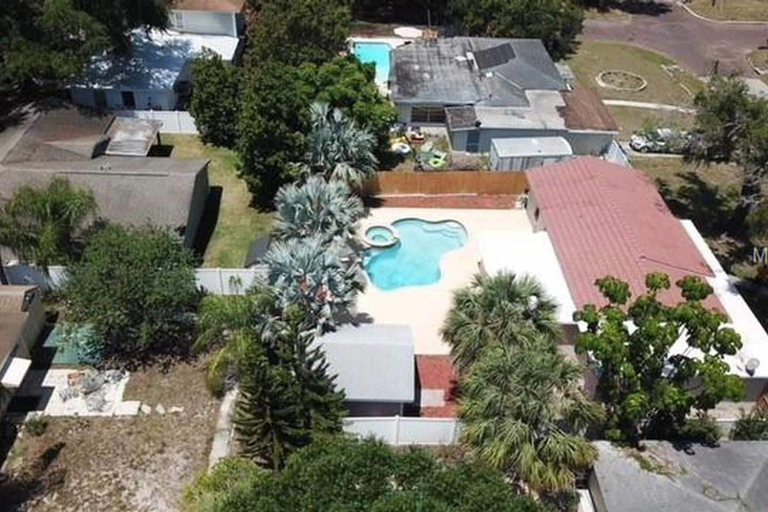 Exterior & Views, 3BR House in Tampa by Tom Well IG - 3220, Hillsborough