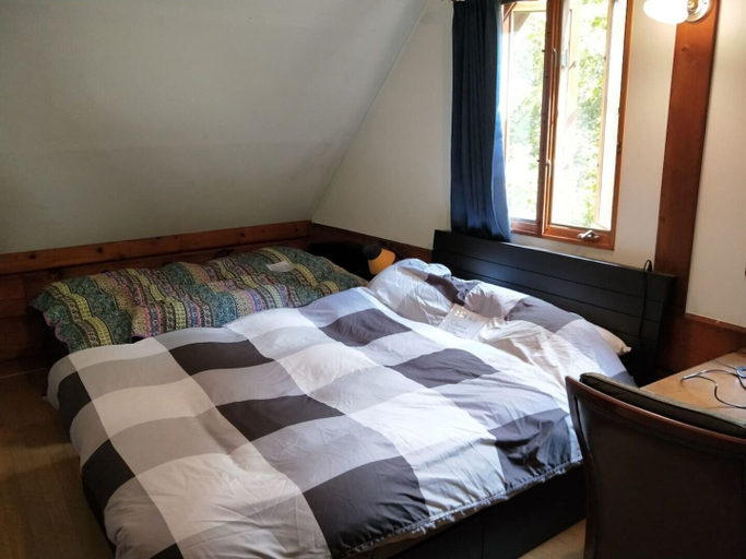 Bedroom 3, Loghouse kizuki, Tsuru