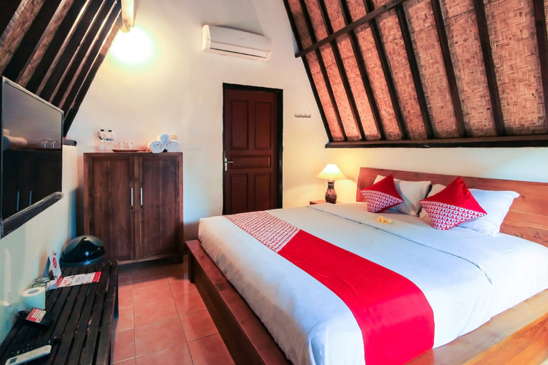 Bedroom 1, OYO 997 Ocean 2 Bungalows, Lombok