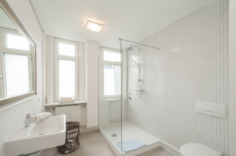 Bathroom 4, Appartement Ontop, Hamburg