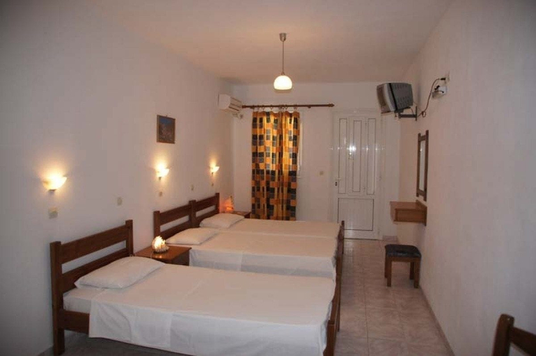 Bedroom 3, Dorana Trekking Hotel, South Aegean