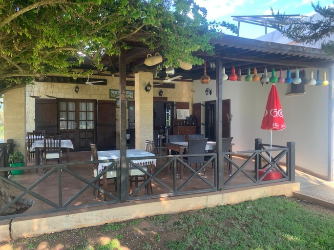 Food & Drinks 5, Villa Lembos Hotel
